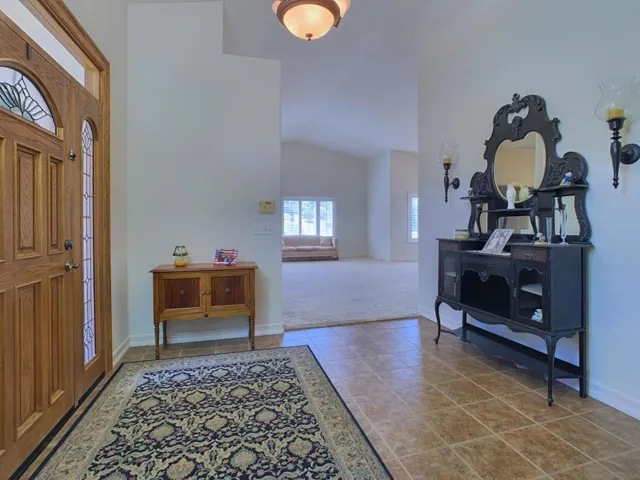 Front door foyer.