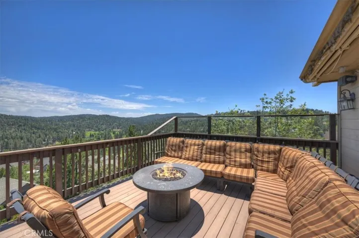 885 Del Norte, Lake Arrowhead, California 92352