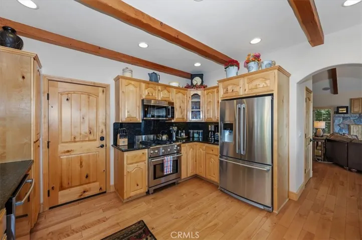 885 Del Norte, Lake Arrowhead, California 92352