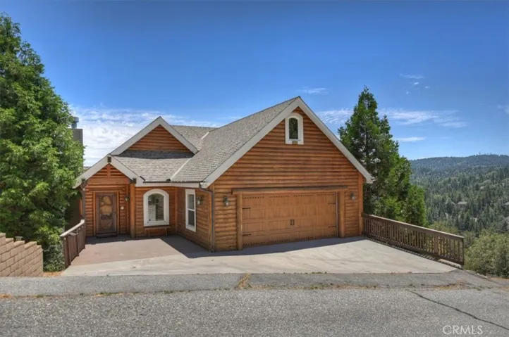 885 Del Norte, Lake Arrowhead, California 92352