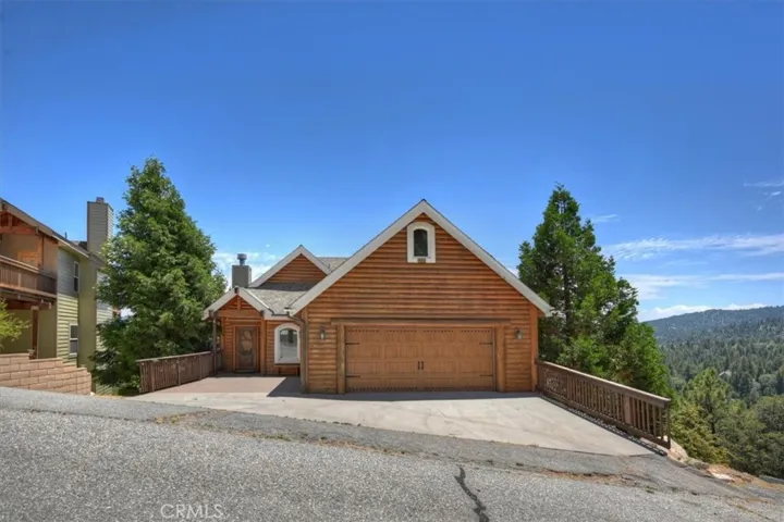 885 Del Norte, Lake Arrowhead, California 92352