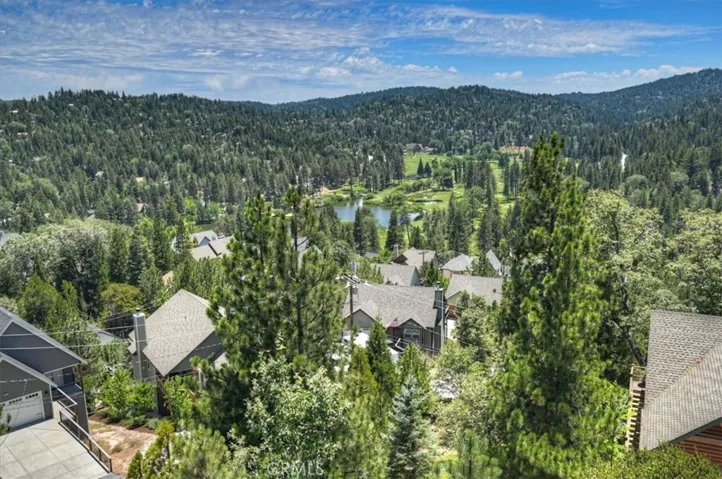 885 Del Norte, Lake Arrowhead, California 92352