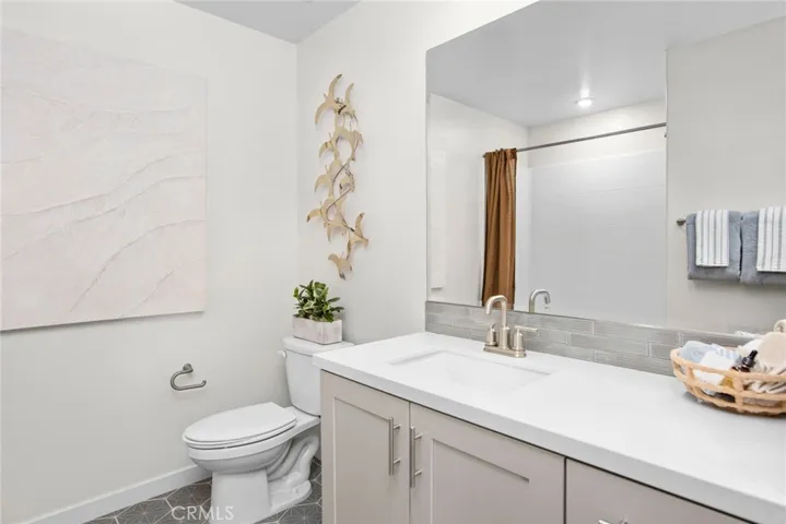 723 E Route 66, Glendora, California 91740