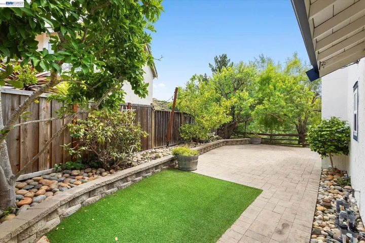 19252 Masterson Pl, Castro Valley, California 94552