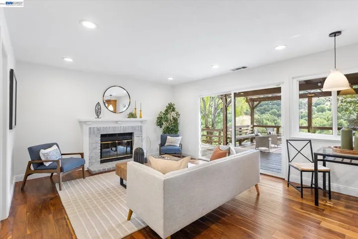19252 Masterson Pl, Castro Valley, California 94552