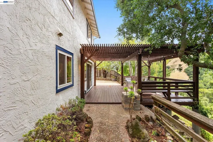19252 Masterson Pl, Castro Valley, California 94552