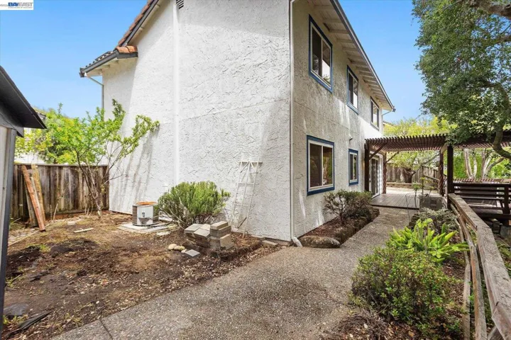 19252 Masterson Pl, Castro Valley, California 94552