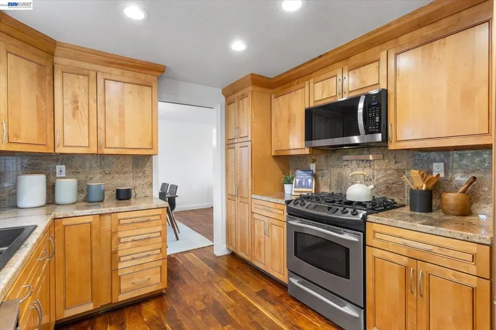 19252 Masterson Pl, Castro Valley, California 94552