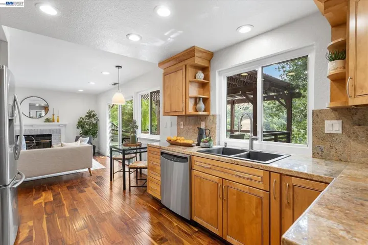 19252 Masterson Pl, Castro Valley, California 94552