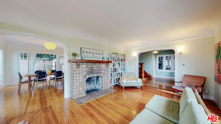 3627 Crestmont Avenue, Los Angeles, California 90026
