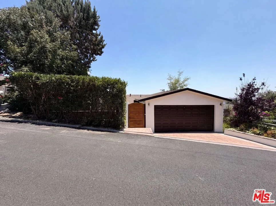 176 Waverly Dr