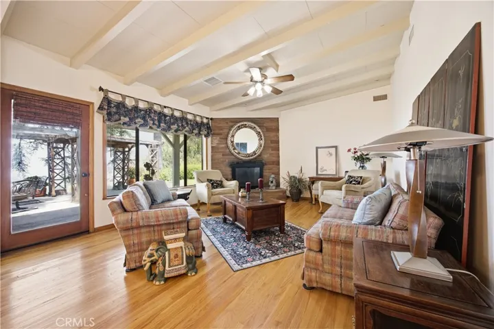 10170 Maude Ave, Sunland, California 91040