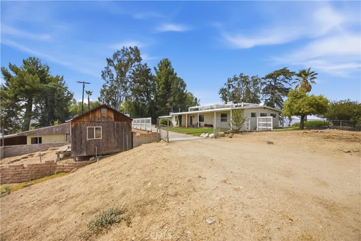 10170 Maude Ave, Sunland, California 91040