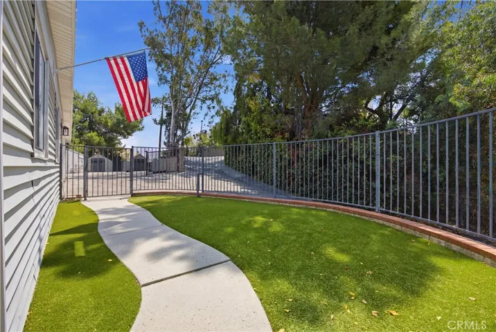 10170 Maude Ave, Sunland, California 91040