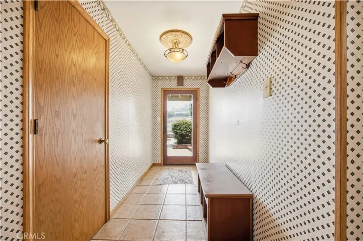 10170 Maude Ave, Sunland, California 91040