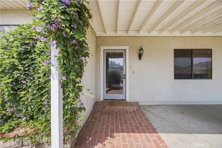 10170 Maude Ave, Sunland, California 91040