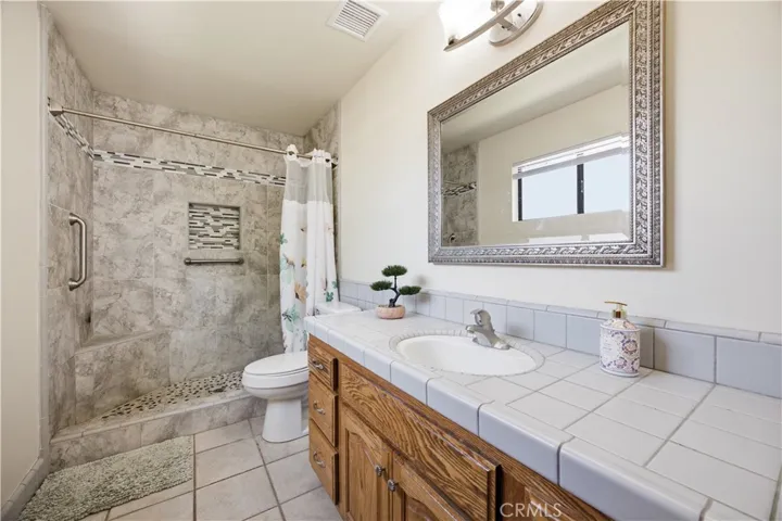 10170 Maude Ave, Sunland, California 91040