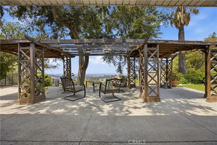 10170 Maude Ave, Sunland, California 91040
