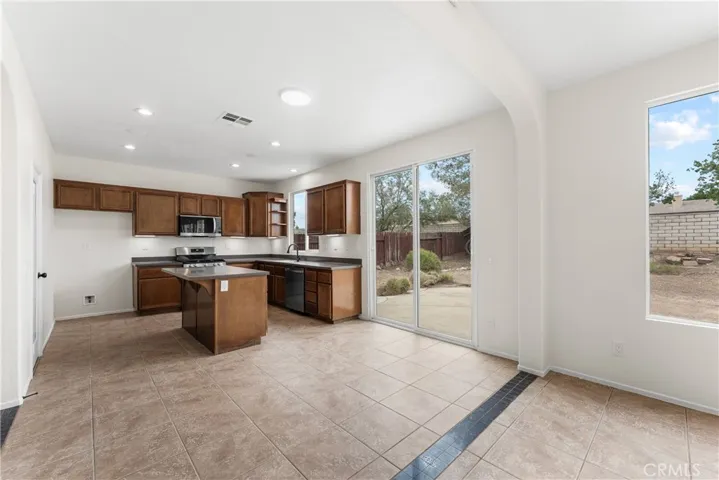 14239 Tortoise, Victorville, California 92394