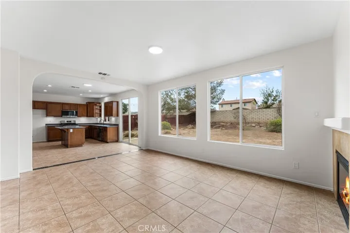 14239 Tortoise, Victorville, California 92394