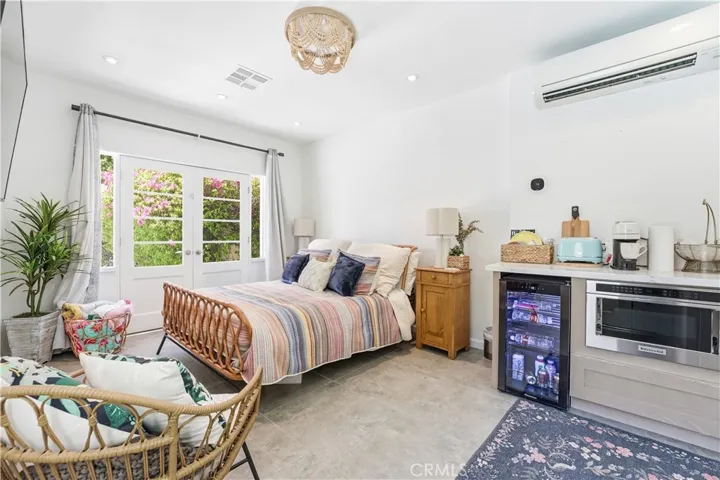 Casita Kitchennette
Fandelier