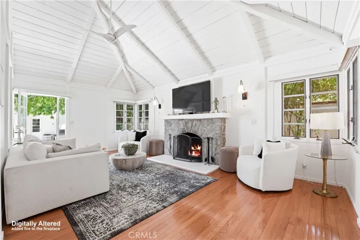 Living Room 16 Foot 
Ceilings
Granite Fireplace