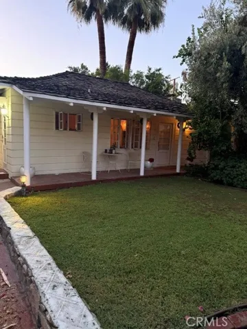 Twin Palms