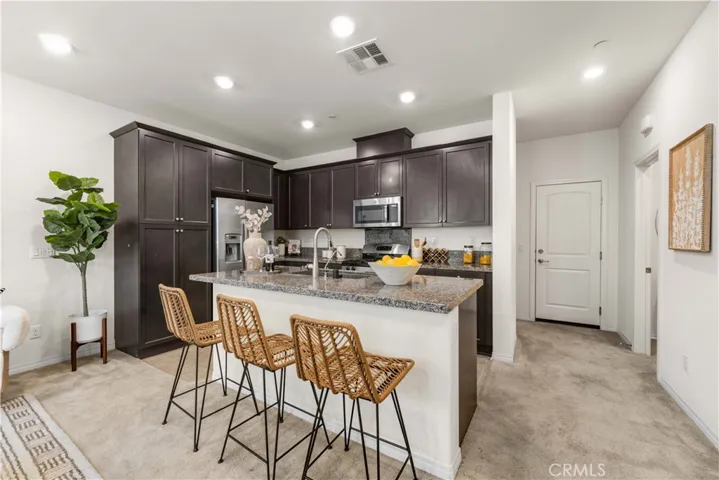 7100 Montecito Lane, Eastvale, California 92880