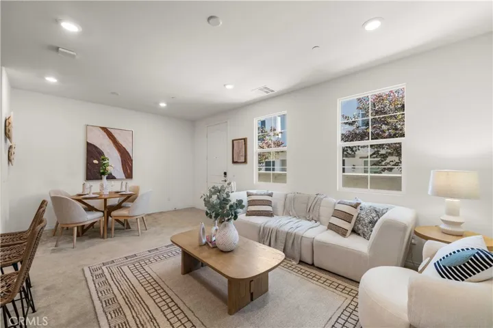 7100 Montecito Lane, Eastvale, California 92880