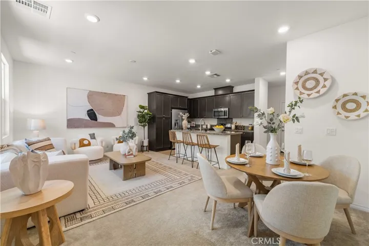 7100 Montecito Lane, Eastvale, California 92880