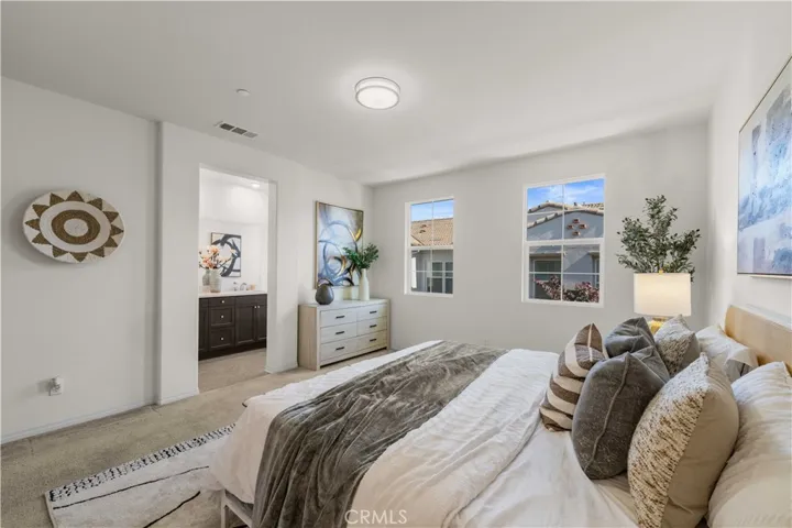 7100 Montecito Lane, Eastvale, California 92880