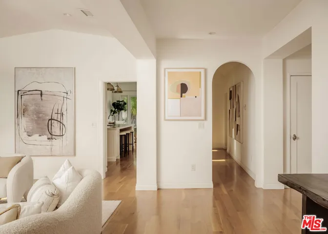 6307 W 5th Street, Los Angeles, California 90048