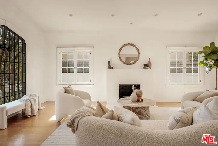 6307 W 5th Street, Los Angeles, California 90048