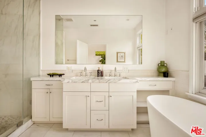 6307 W 5th Street, Los Angeles, California 90048