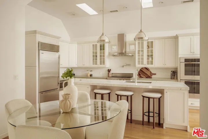 6307 W 5th Street, Los Angeles, California 90048