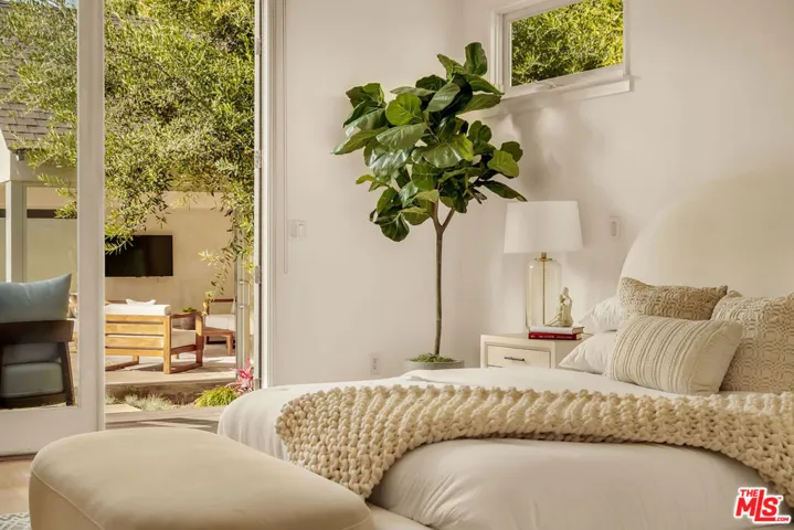 6307 W 5th Street, Los Angeles, California 90048