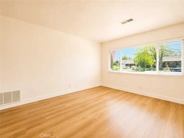 1975 5th Street, La Verne, California 91750