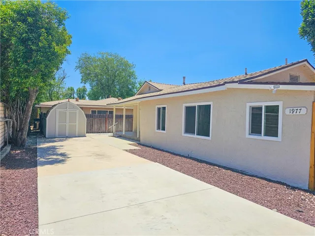 1975 5th Street, La Verne, California 91750