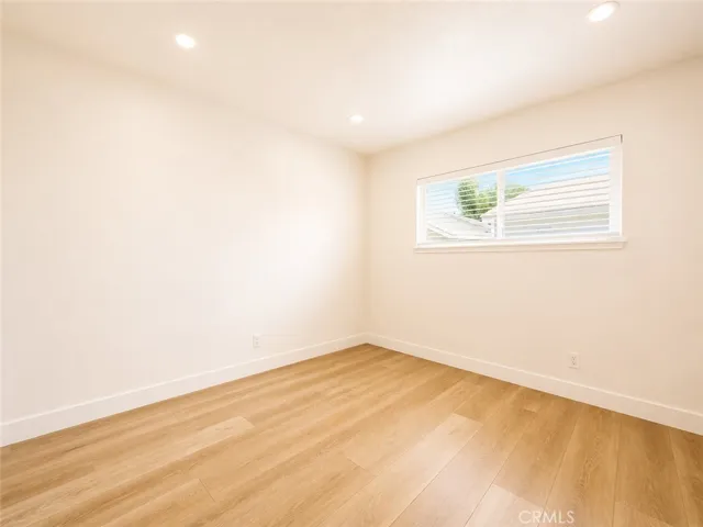 1975 5th Street, La Verne, California 91750