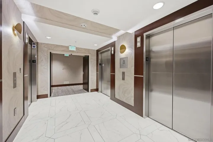 1325 Pacific Hwy 1305, San Diego, California 92101