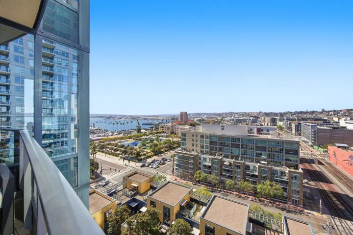1325 Pacific Hwy 1305, San Diego, California 92101