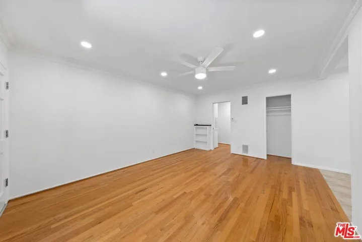 1037 11th Street 1, Santa Monica, California 90403