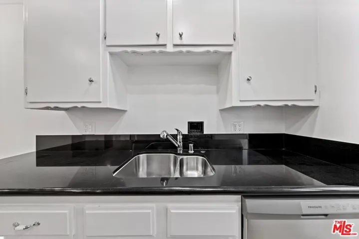 1037 11th Street 1, Santa Monica, California 90403