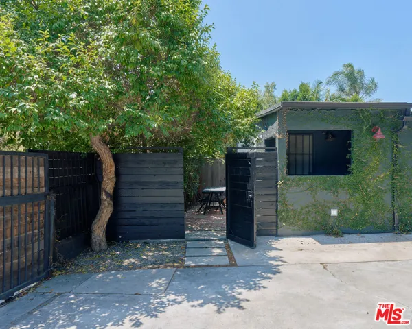 2715 Guirado Street, Los Angeles, California 90023