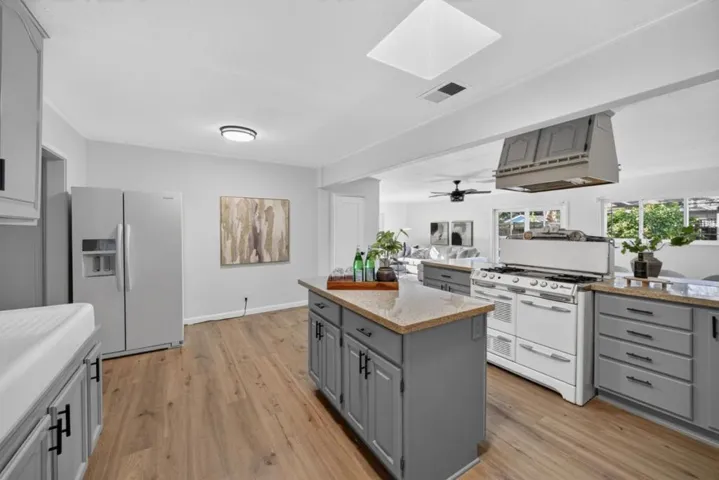 333 Madrone Street, Redwood City, California 94061