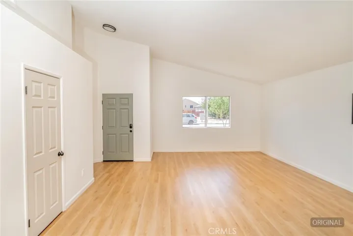 13555 Winewood, Victorville, California 92392