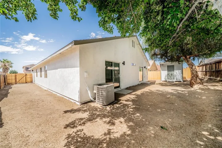 13555 Winewood, Victorville, California 92392