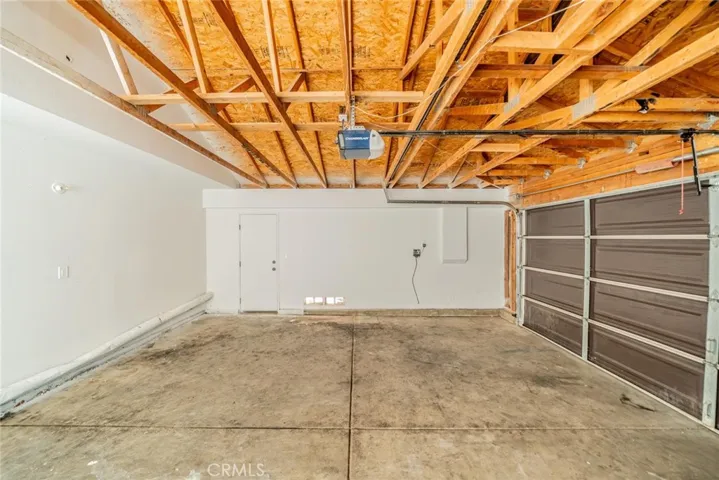 13555 Winewood, Victorville, California 92392