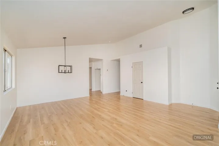 13555 Winewood, Victorville, California 92392