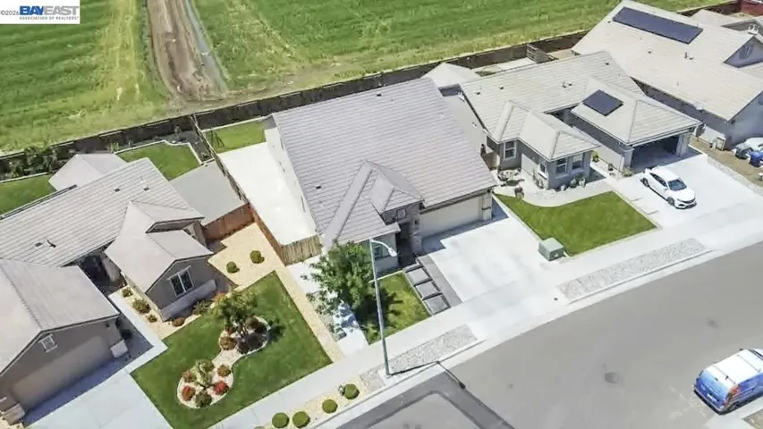 1893 Summit Dr, Los Banos, California 93635